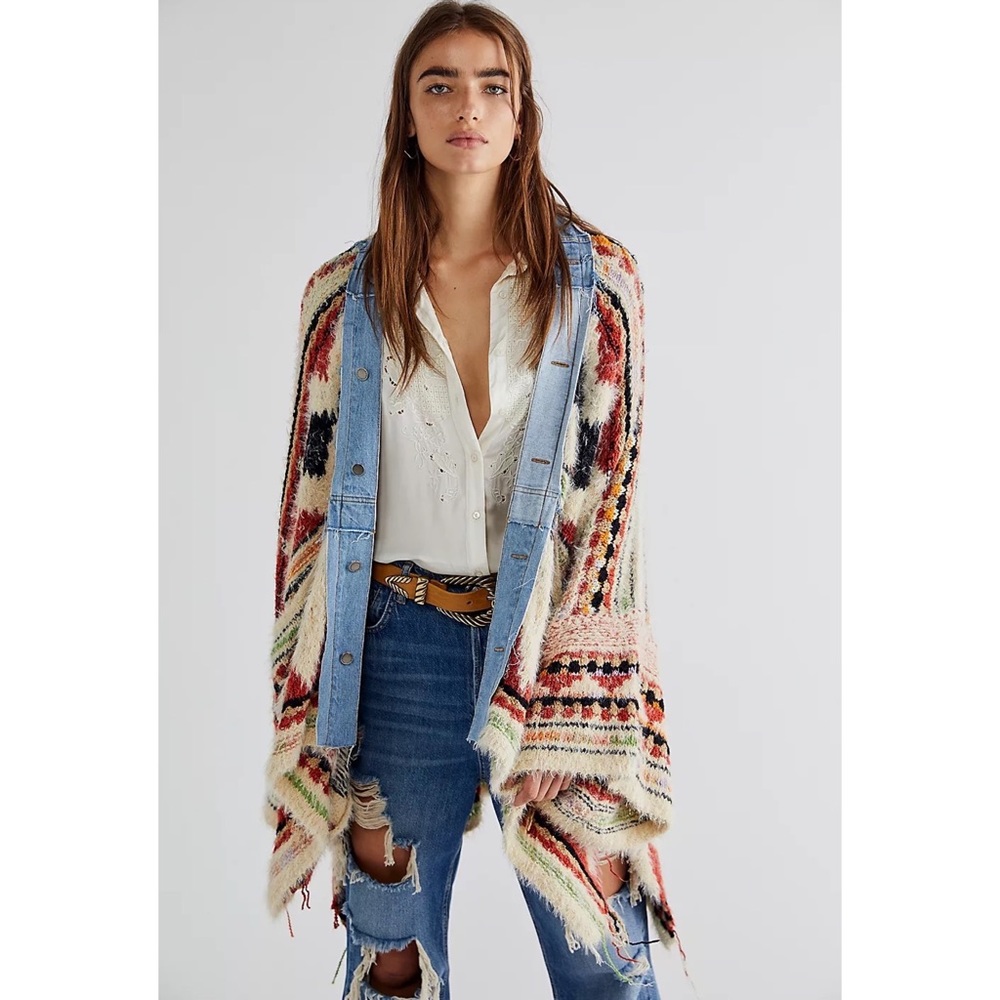 NWT Free People Running Wild Poncho Jacket Sweater Knit Cardi Oversized - Picture 4 of 17